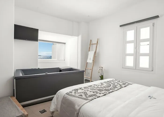 Little Venice Aparthotel