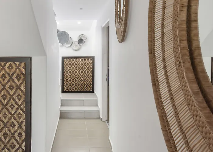 Little Venice Apartahotel 4*