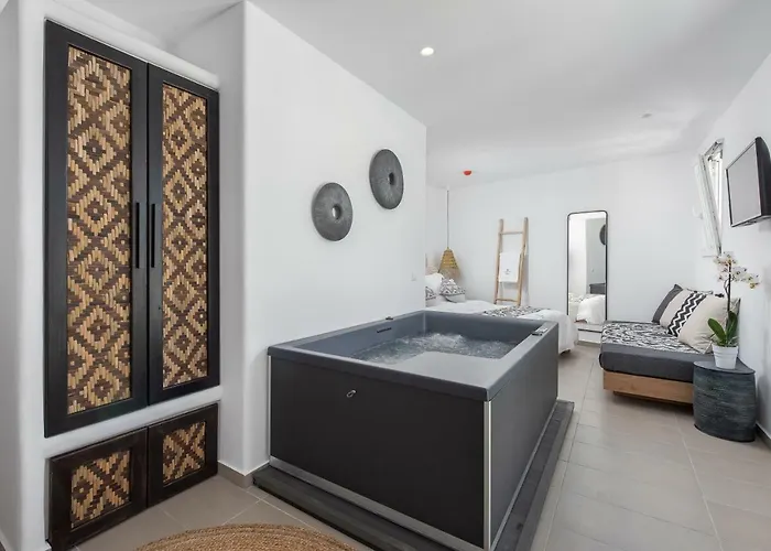 Little Venice 4* Mykonos Town